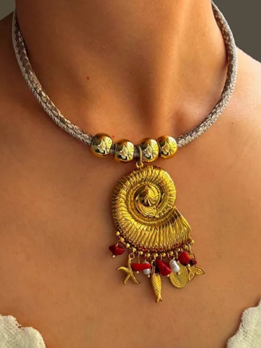 Mayamar Gold Shell Pendant Necklace with Red Accent Beads (nwt)